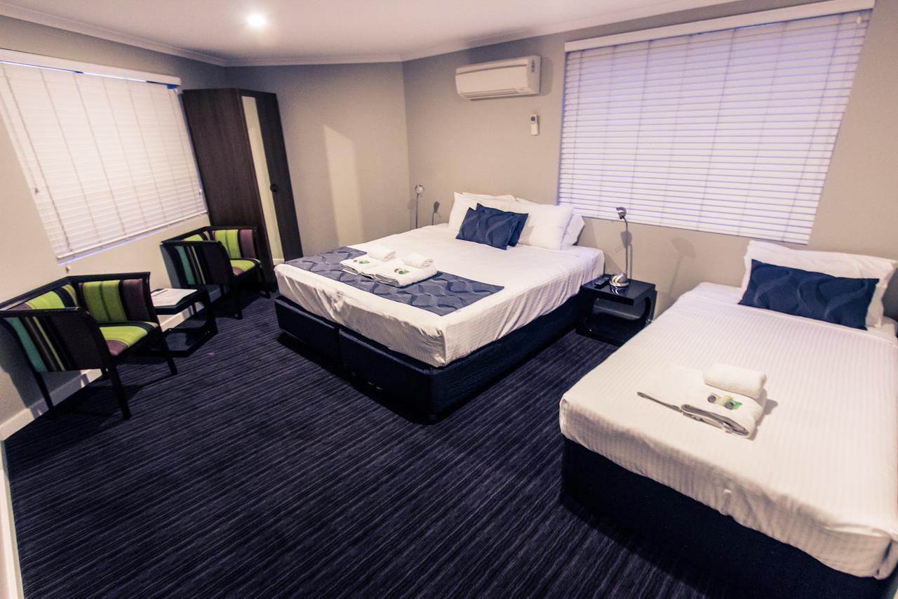 The Premier Hotel Broadmeadow Newcastle Bagian luar foto