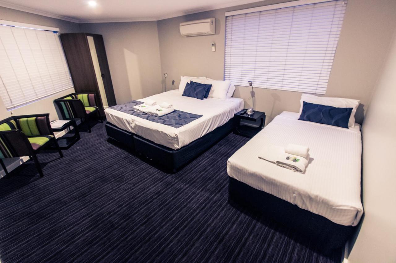 The Premier Hotel Broadmeadow Newcastle Bagian luar foto